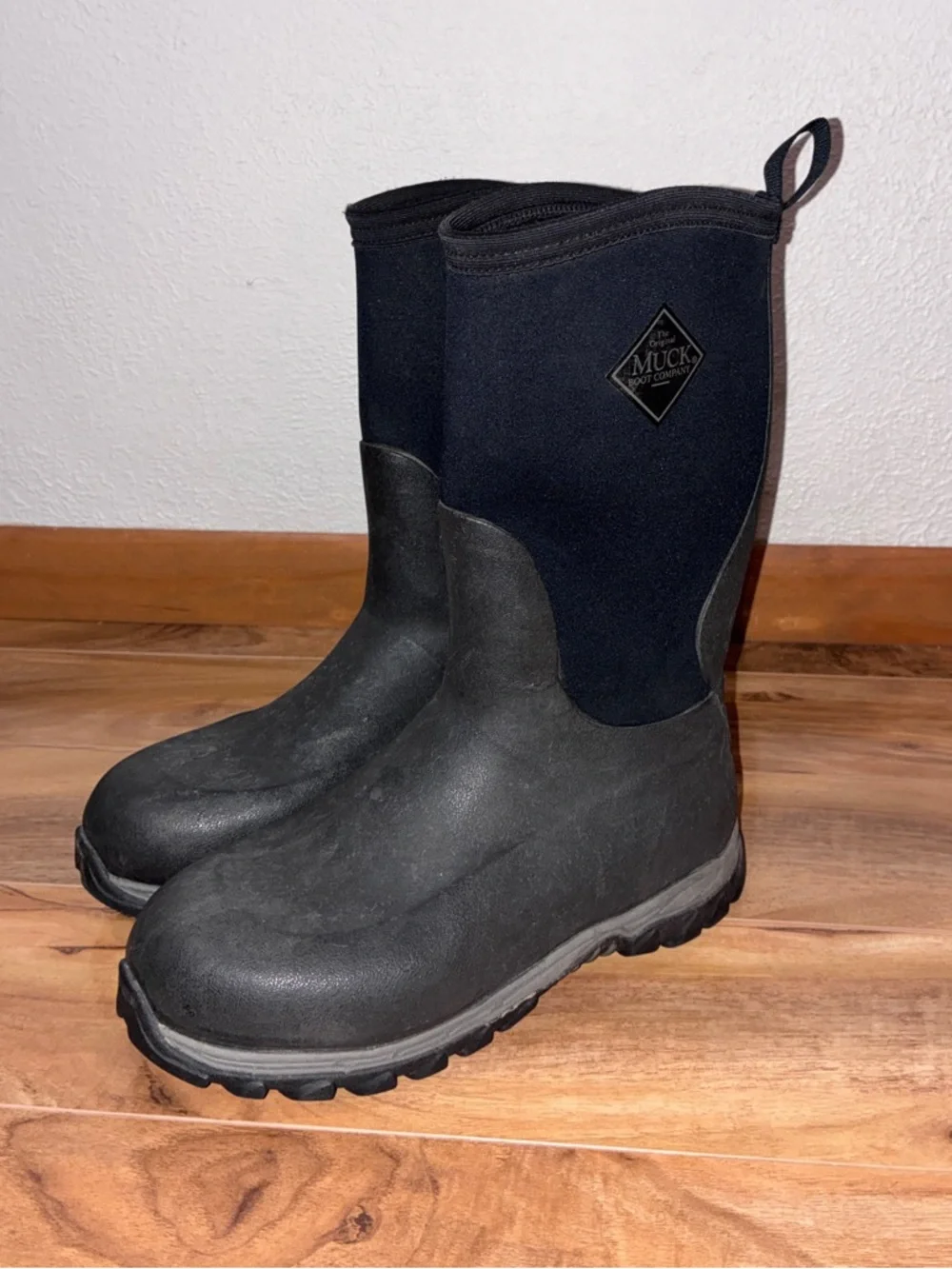 Muck Boot Rugged II Tall Waterproof  Boots - size kids 7, fits womens 8.5